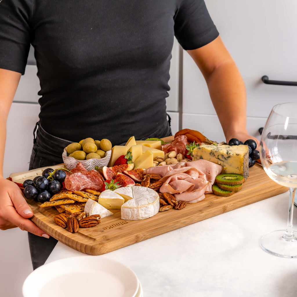 Large Wooden Cutting Board with Juice Groove - Serving Tray 18x12"