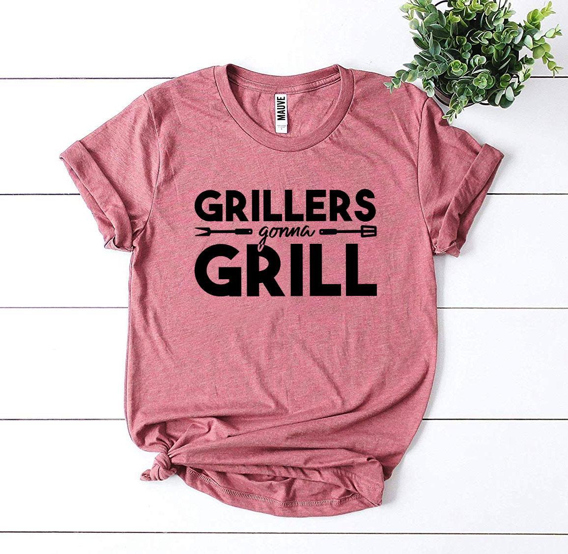 "Grillers Gonna Grill" BBQ/grilling - 100% cotton Women's T-shirt